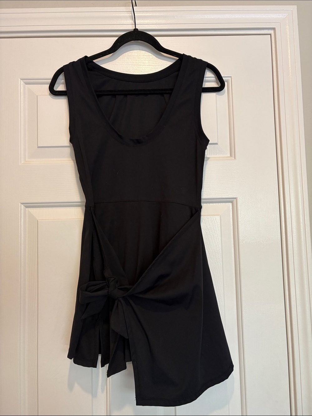 Women’s Black Tie-Front Sleeveless Romper dress. XS